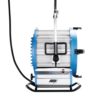 24k-studio-fresnel-w-208v-SE-globe-7311