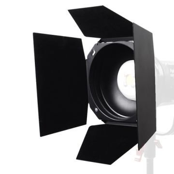 Aputure-barn-door-300D-600x-7312