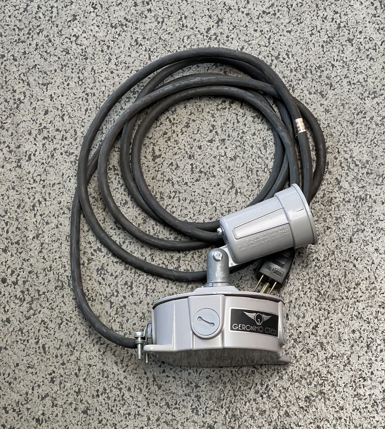 practical shop light PAR38